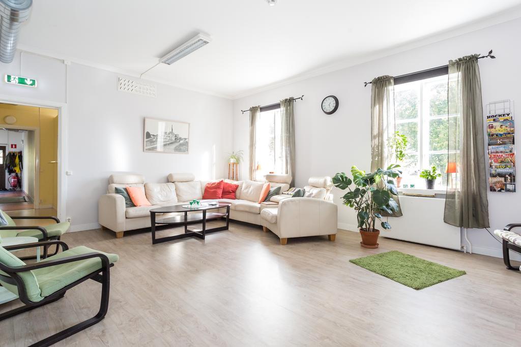 Brukshotellet Roma B&B Romakloster Екстериор снимка